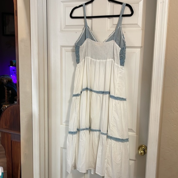 Sexy Frayed Denim and White Cotton Sundress - Picture 3 of 11